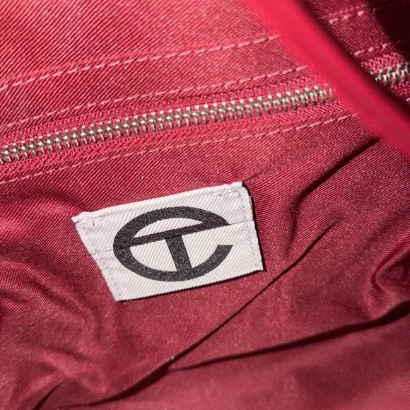 NWT Telfar | Shmedium Shopping Bag in Oxblood - Picture 4 of 5